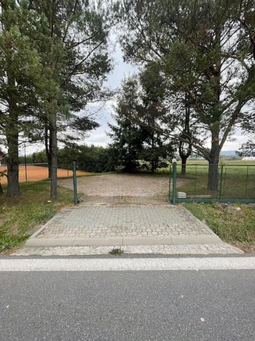 Ferienwohnung Utulny Domecek Obklopen Krasnou Prirodou Hodslavice Exterior foto